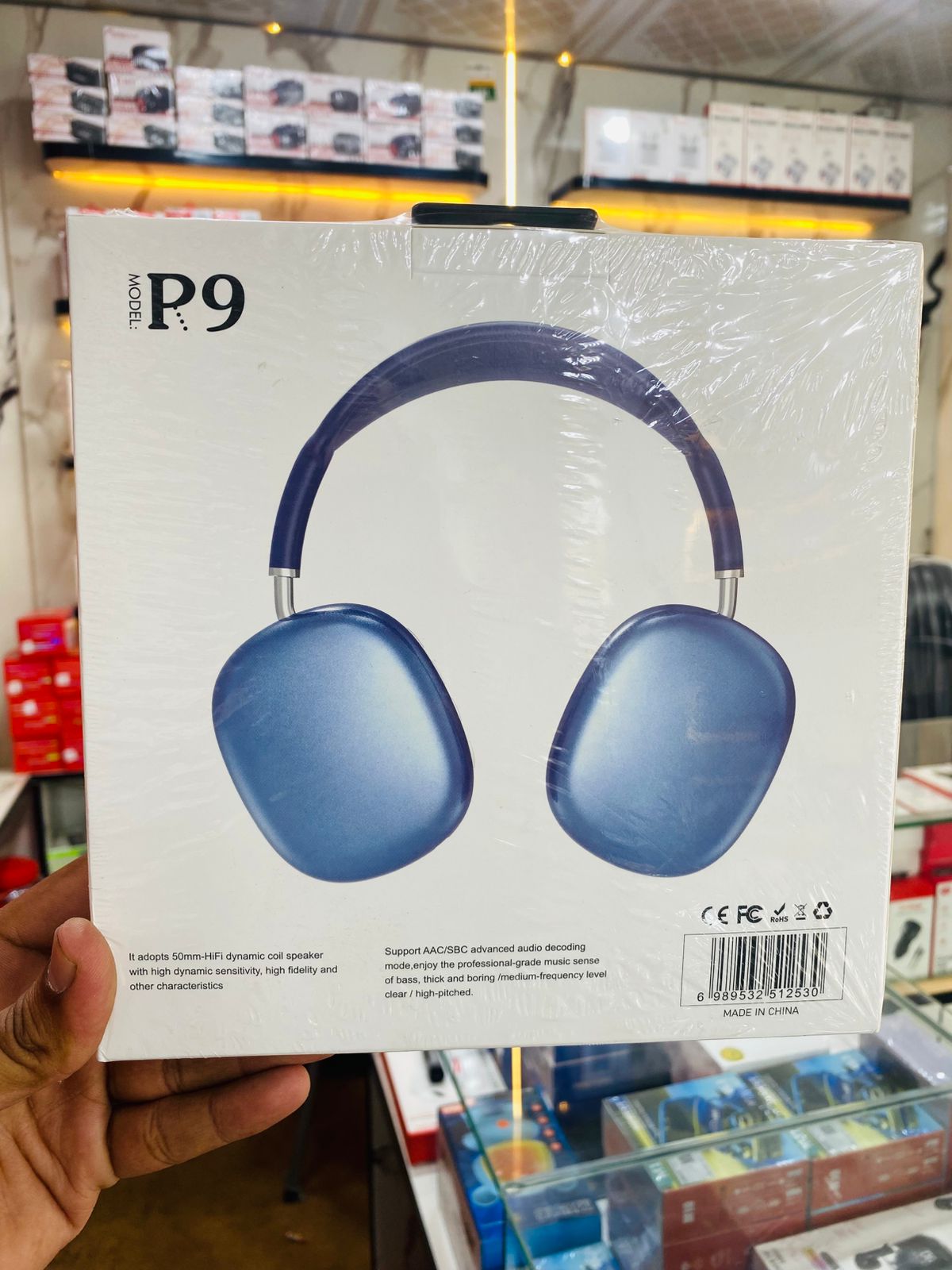 P9 Wireless Bluetooth Headphones – Fidelity Stereo Sound with Foldable Design